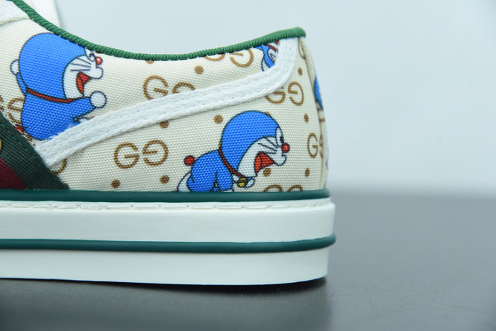 G*u*i sneaker