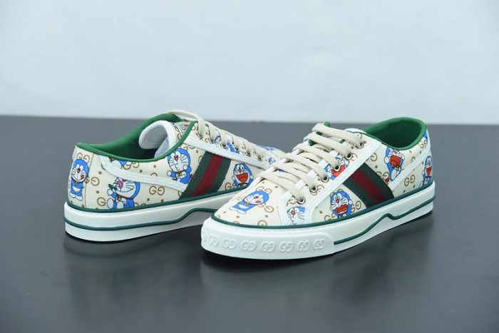 G*u*i sneaker